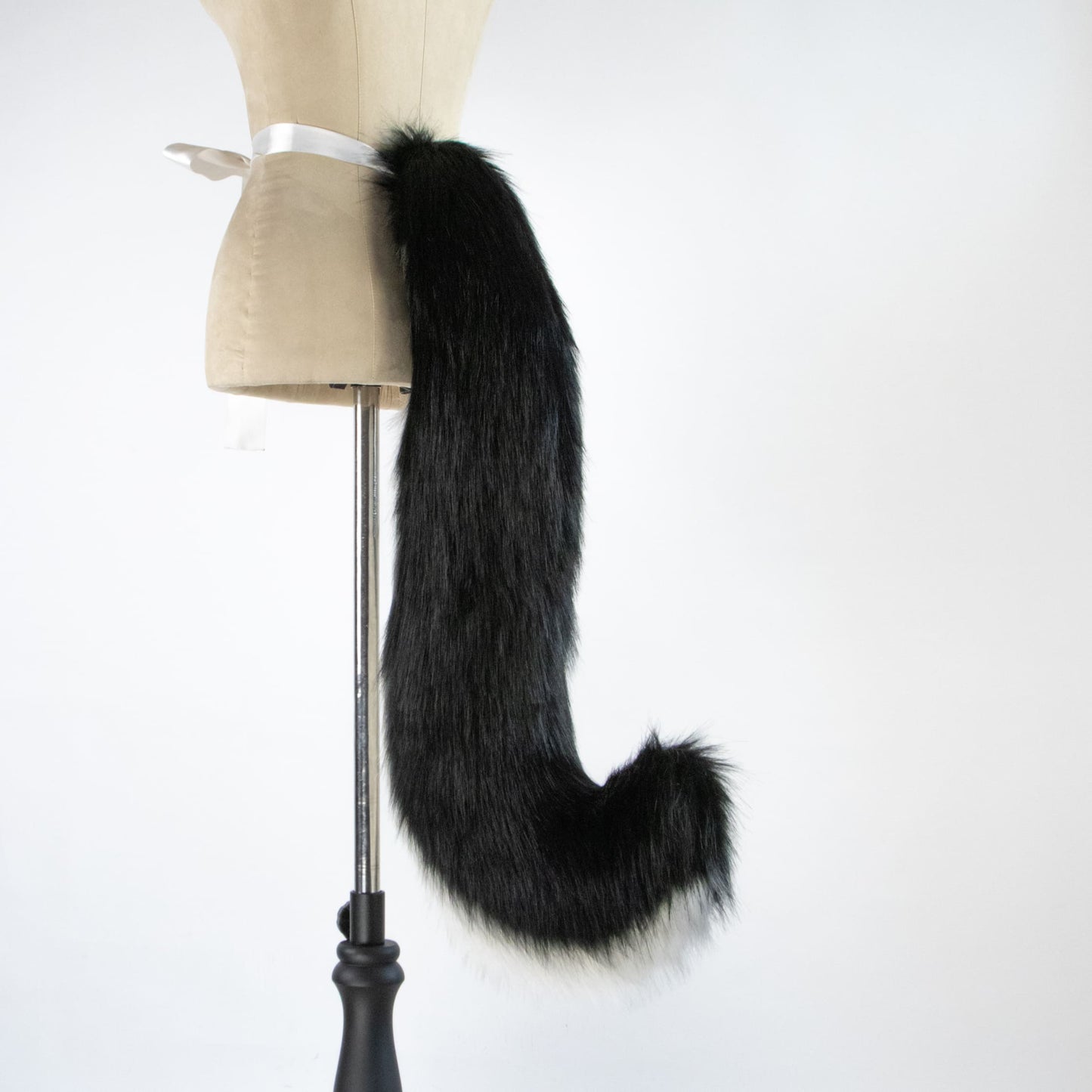 Loona Tail (Helluva Boss)