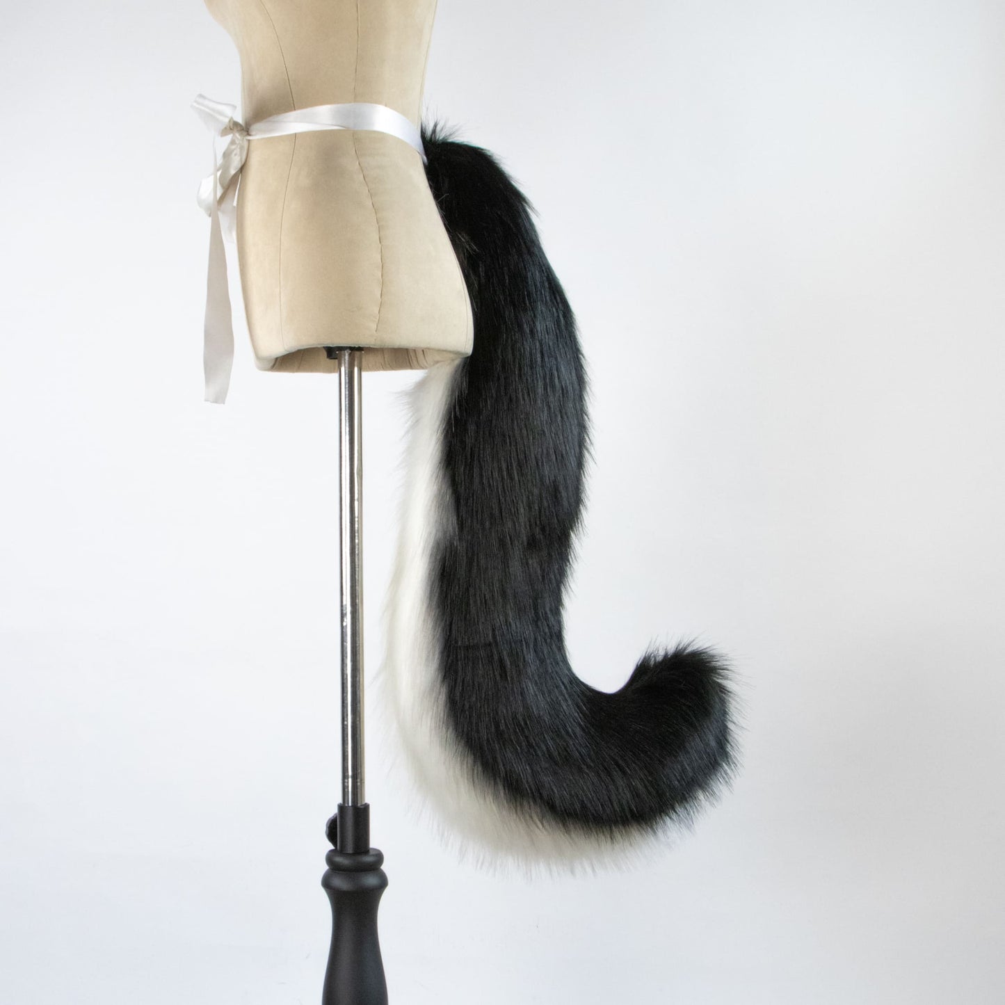 Loona Tail (Helluva Boss)