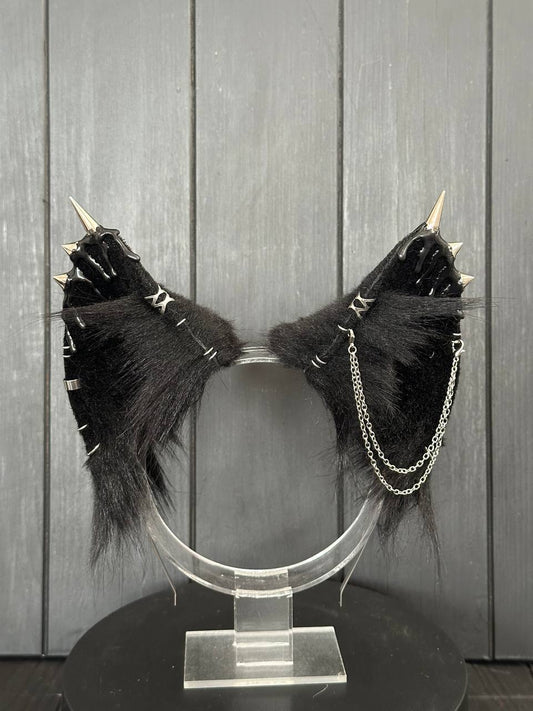 Spiked fox Ears