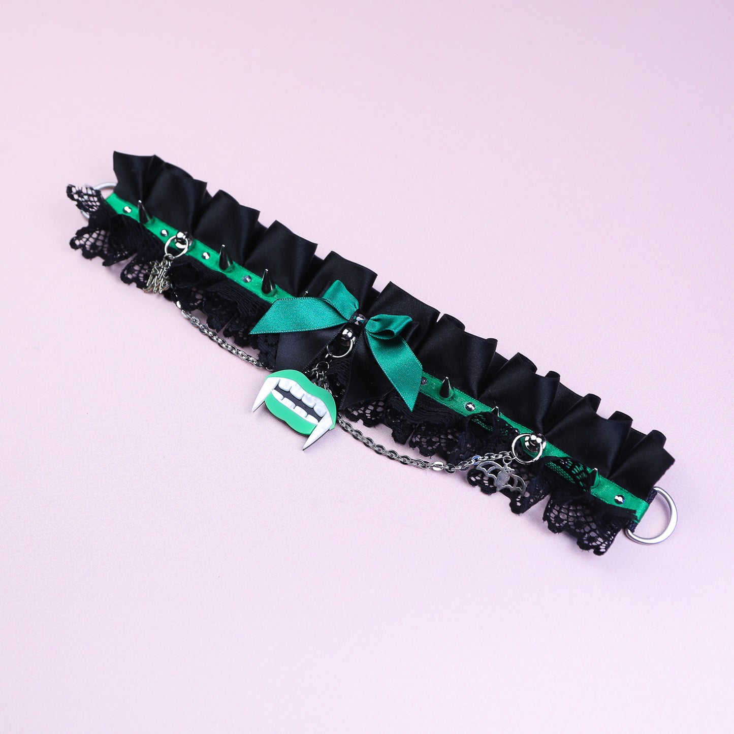 Green Vampire Choker