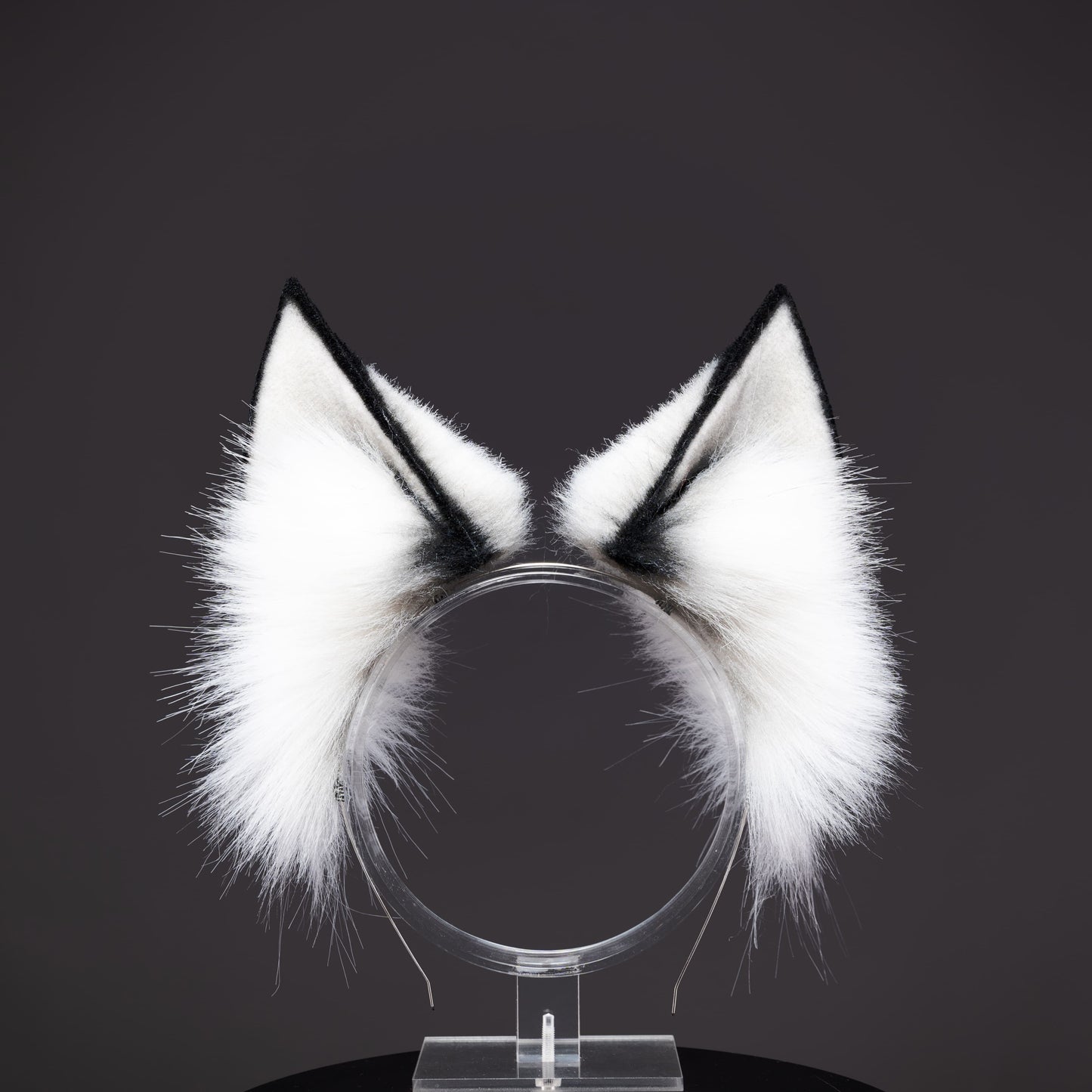 Von Lycaon Ears and Tail Set (ZZZ)