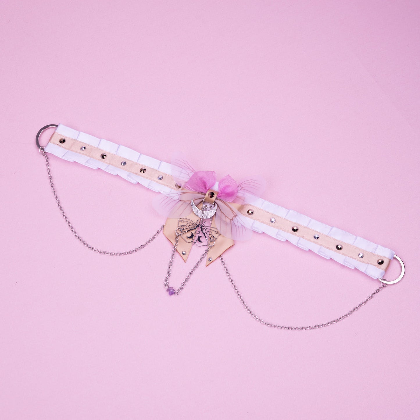 Moth Choker