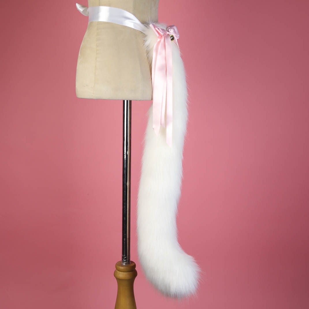 White Cat Tail