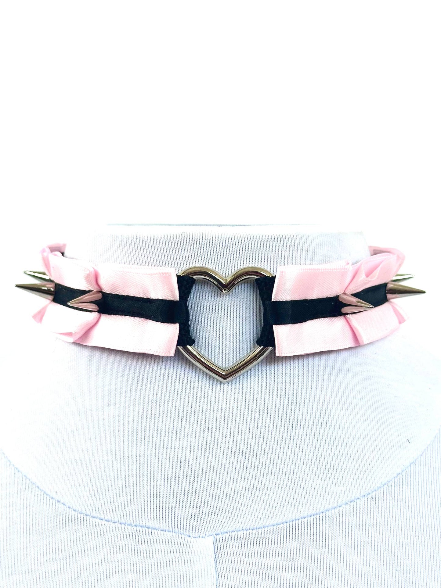 Love Thorn Choker Pink