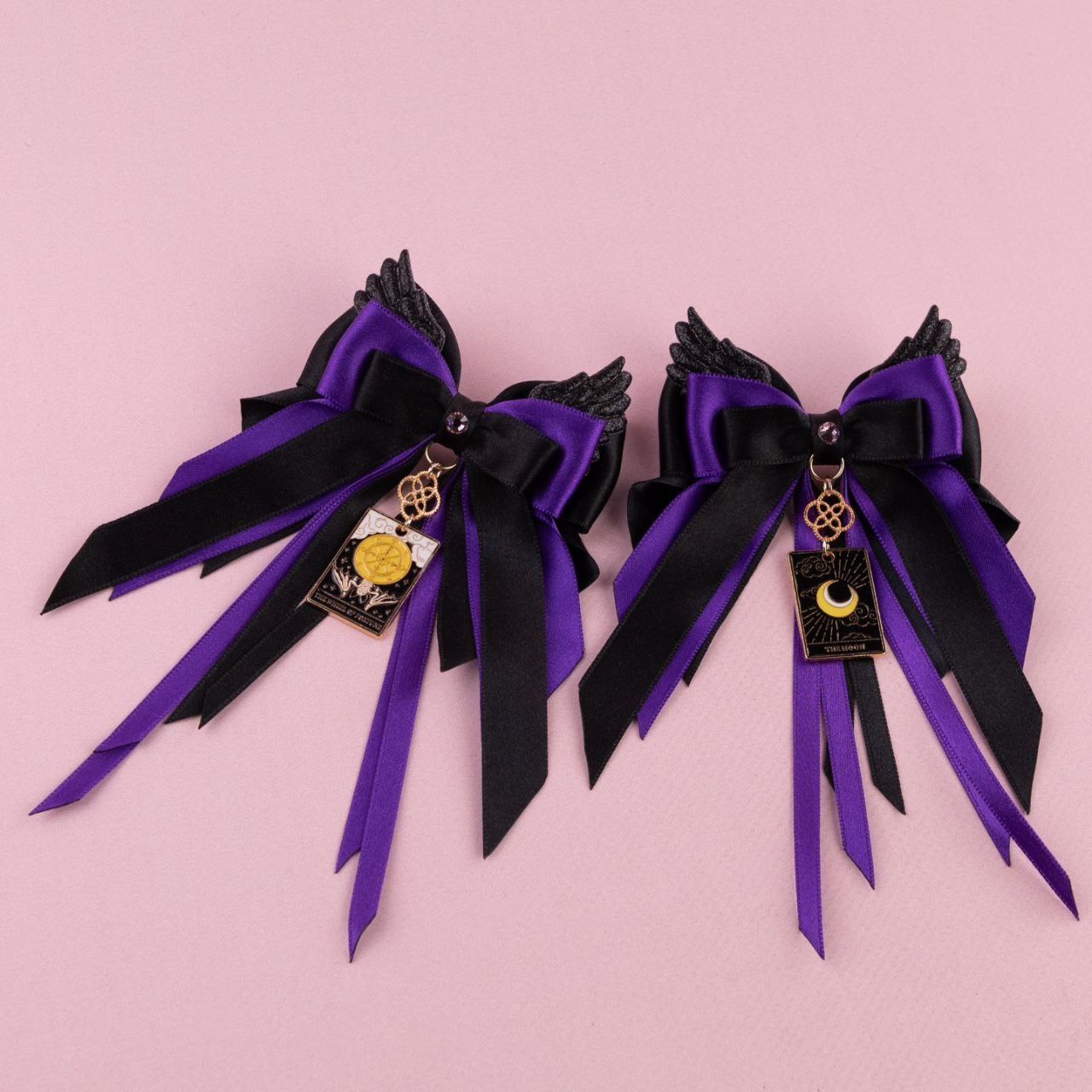 Black Swan bows (Honkai: Star Rail)